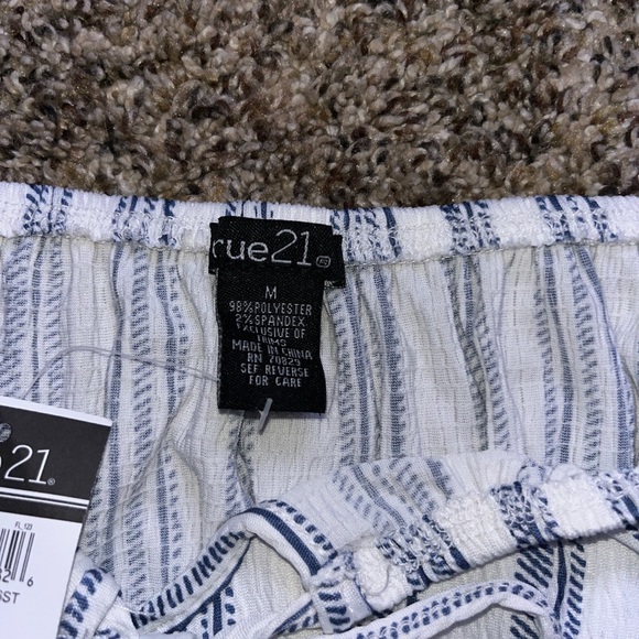 size M rue 21 crop top! - Picture 5 of 5